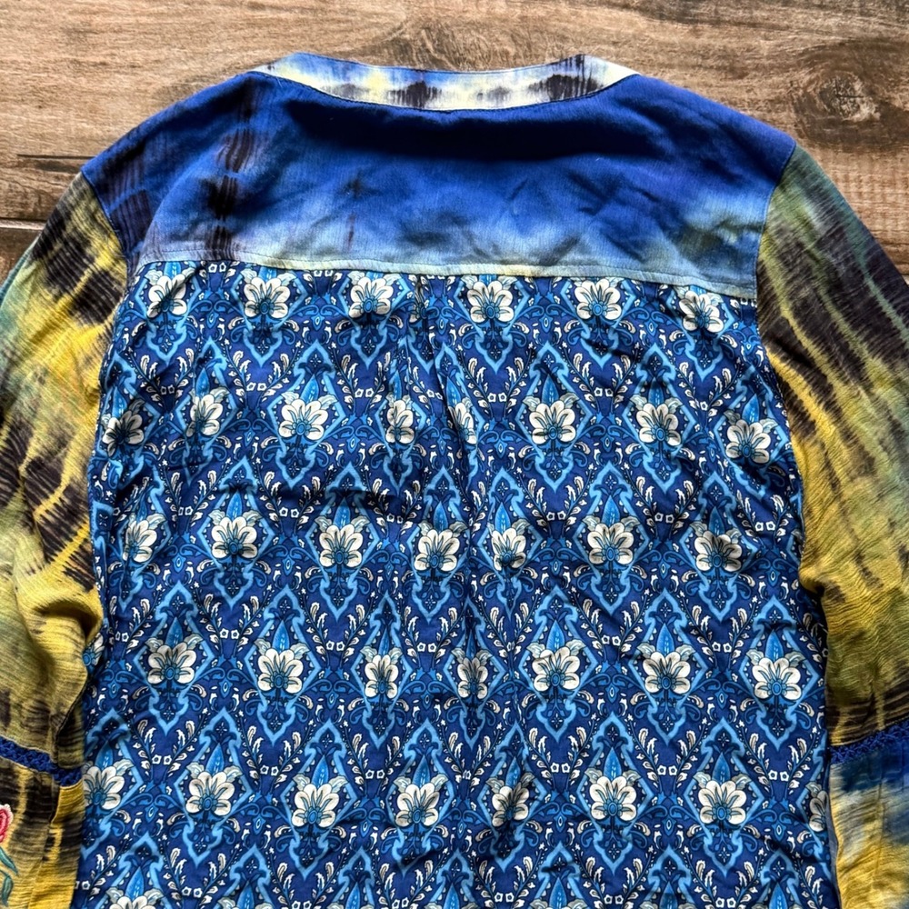 Caleesa Womens Boho Embroidered Floral Tie Dye Button Down Tunic Top, Blue, 1X - Picture 9 of 9